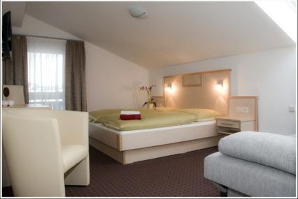 Pension Dorfplatzl Fusch an der Grossglocknerstrasse 외부 사진