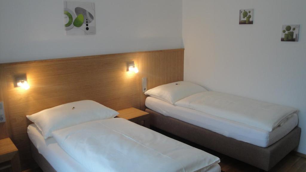 Pension Dorfplatzl Fusch an der Grossglocknerstrasse 외부 사진